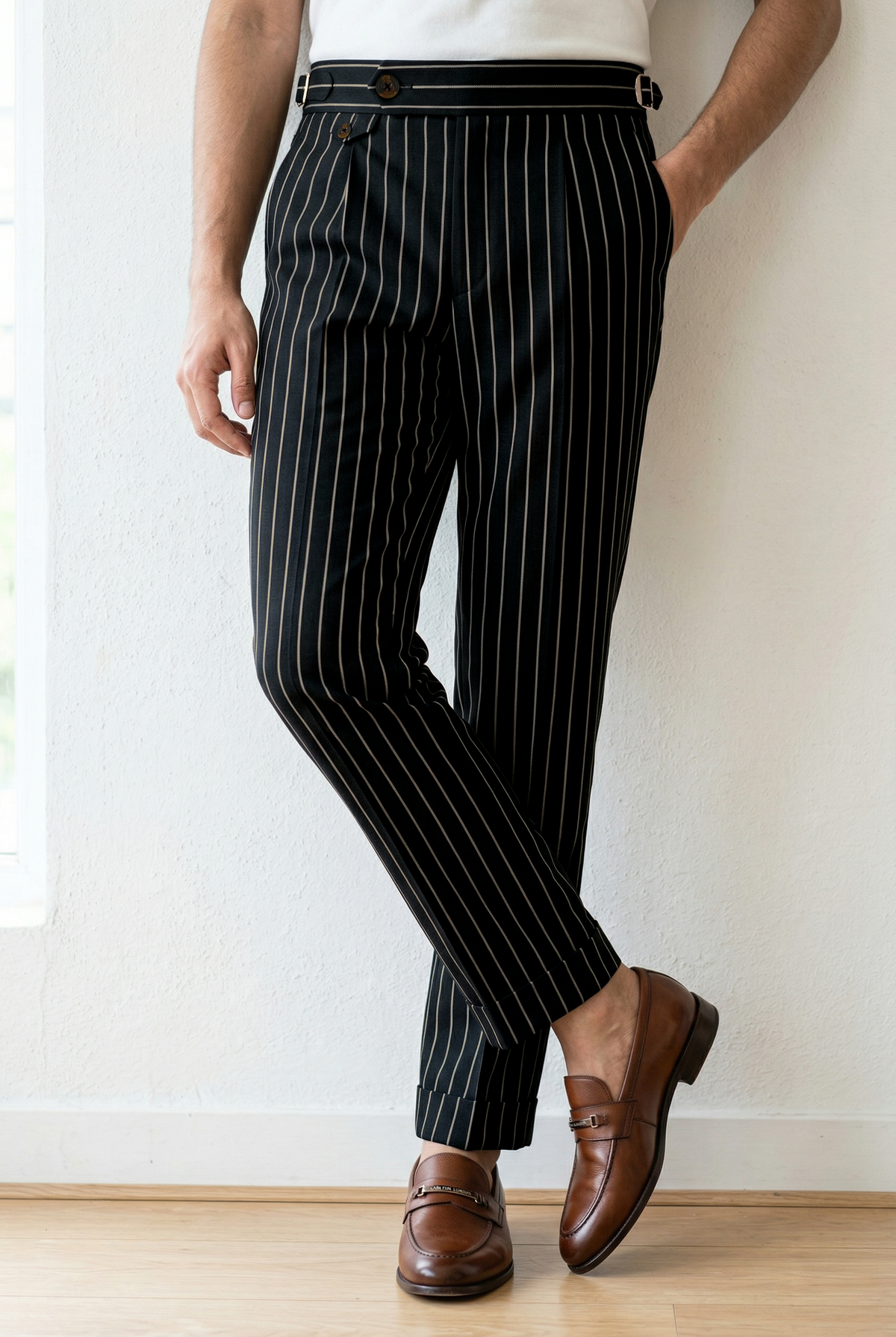 Holland & Sherry Crispaire Black Chalk Stripe - 1