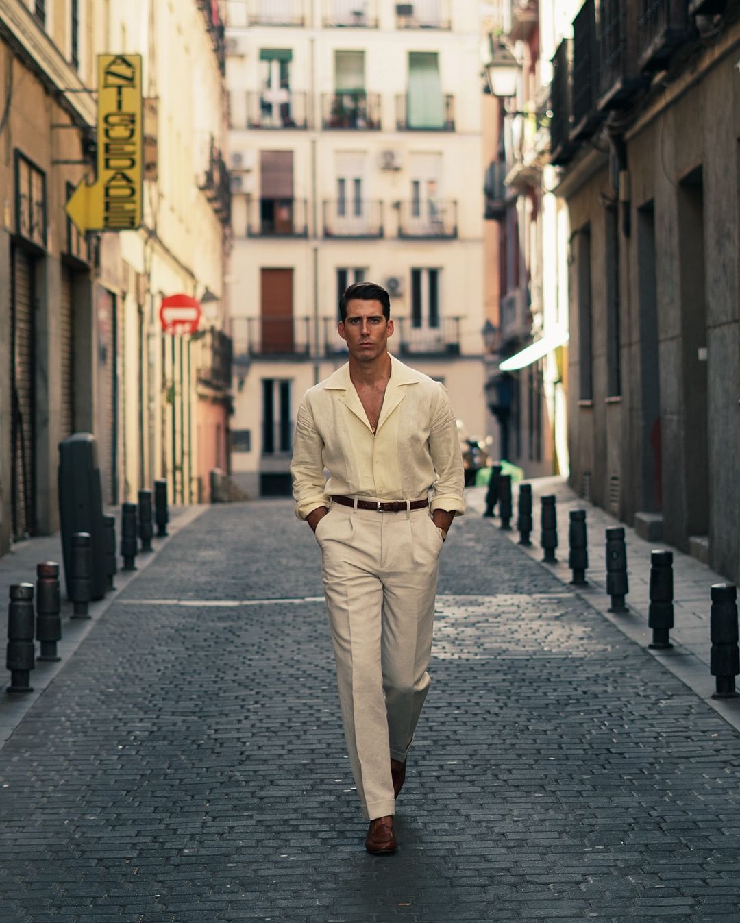 Summer Camp Collar Shirt in Yellow Linen - 3