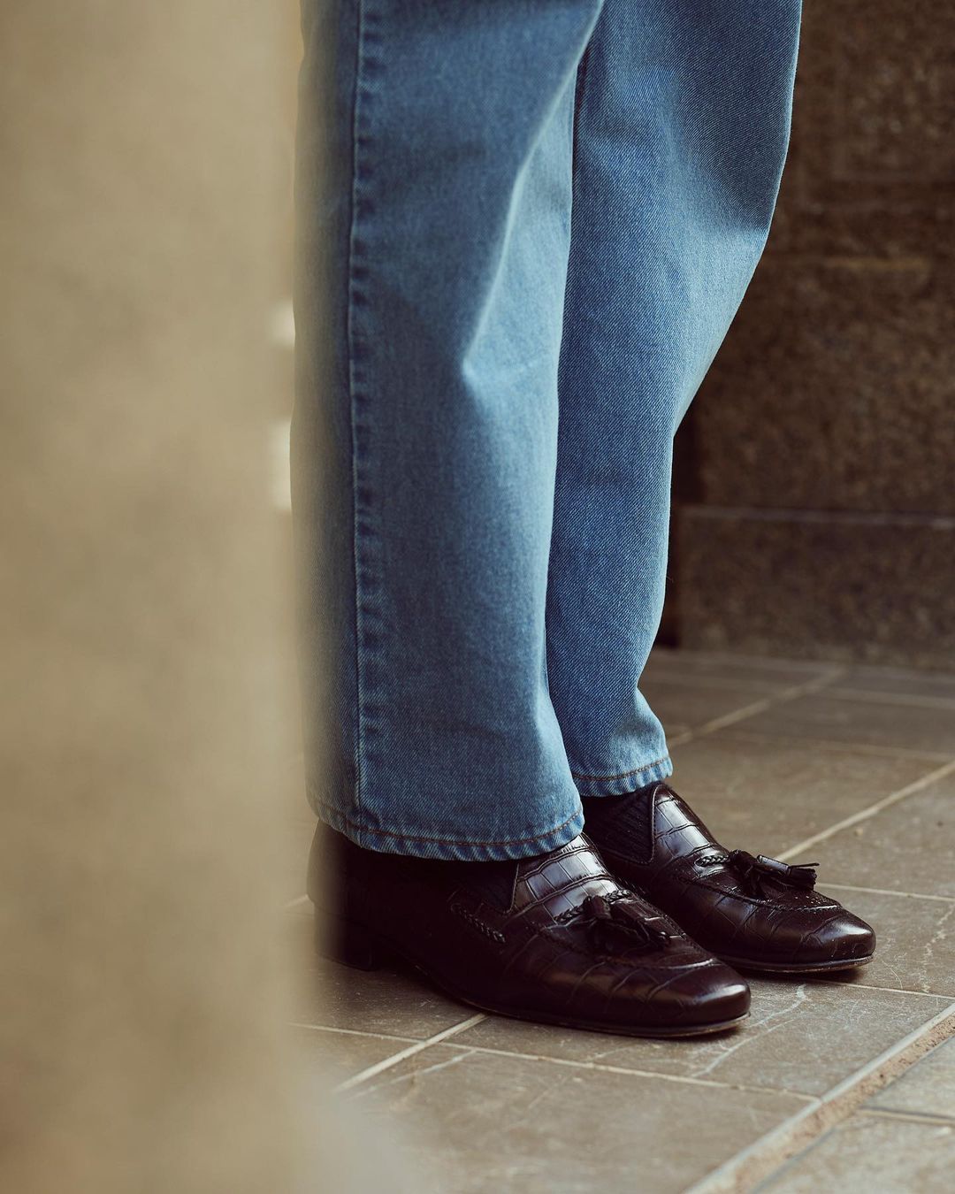 Fade Washed Indigo Jeans - 6